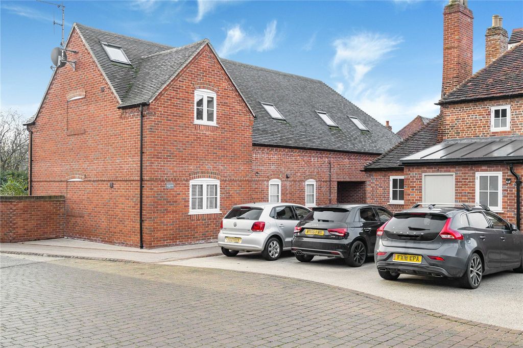 Property photo 1 of 16 Picture No. 02