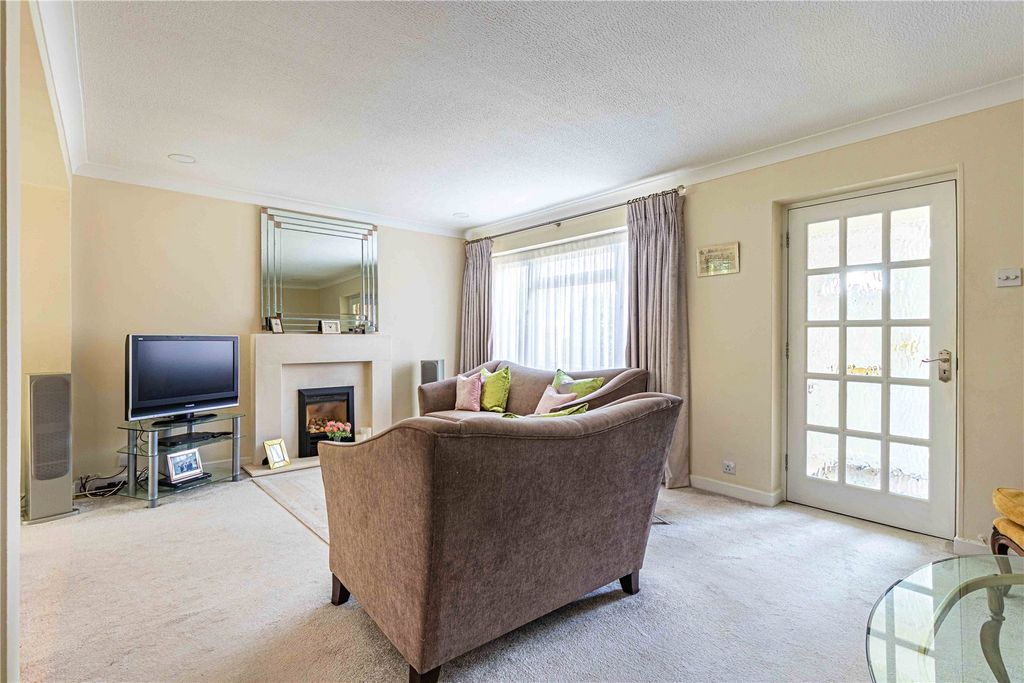 Property photo 3 of 34 Picture No. 03