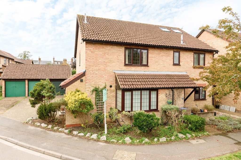 Property photo 1 of 12