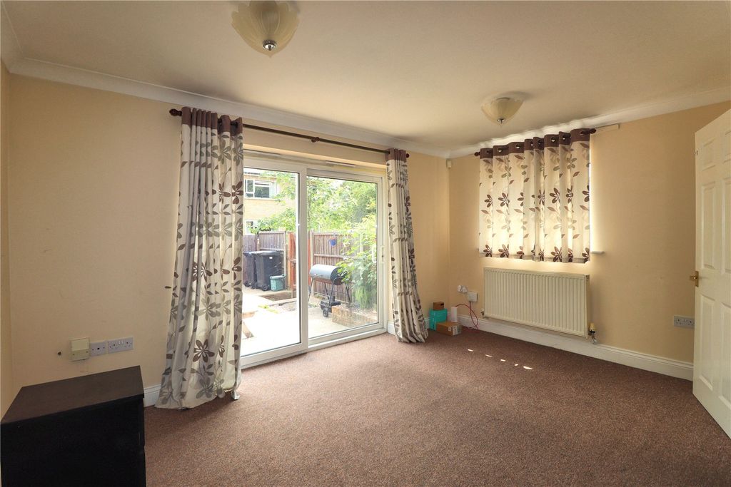Property photo 3 of 15 Picture No. 12