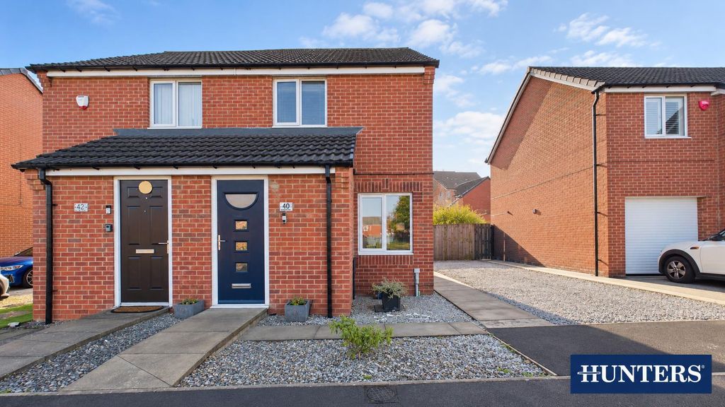 Property photo 1 of 14 External