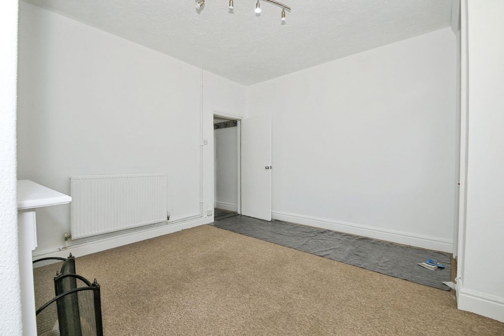 Property photo 3 of 19 Pbox-Img.Jpg