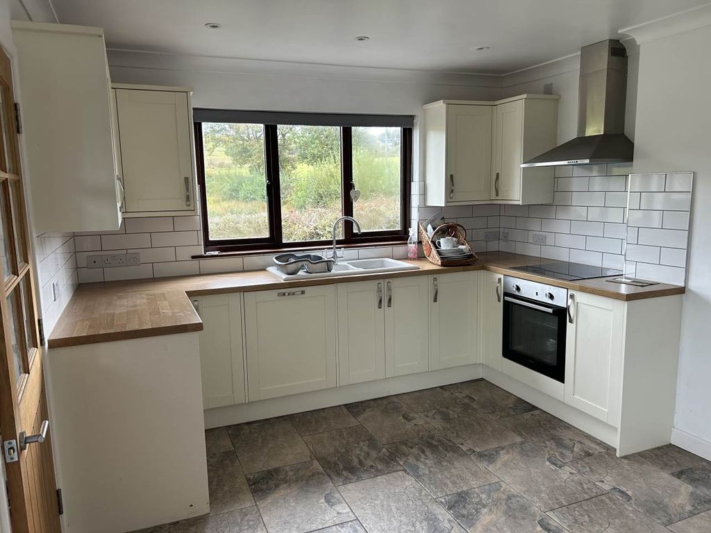 Property photo 2 of 12 Img_0175