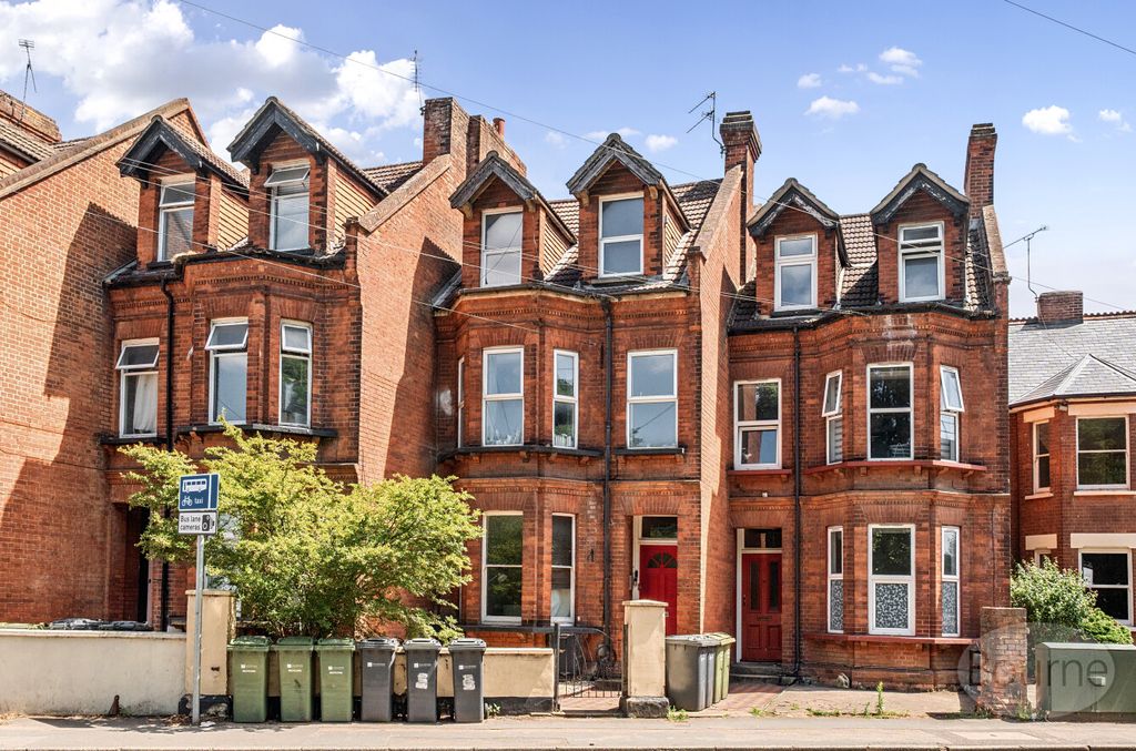 Property photo 1 of 16 F8cc6E0B-Ff81-490...