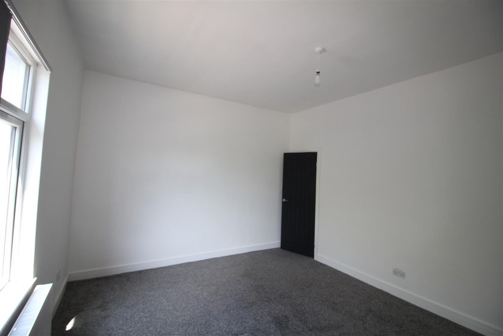 Property photo 3 of 11 Img_9967.Jpg