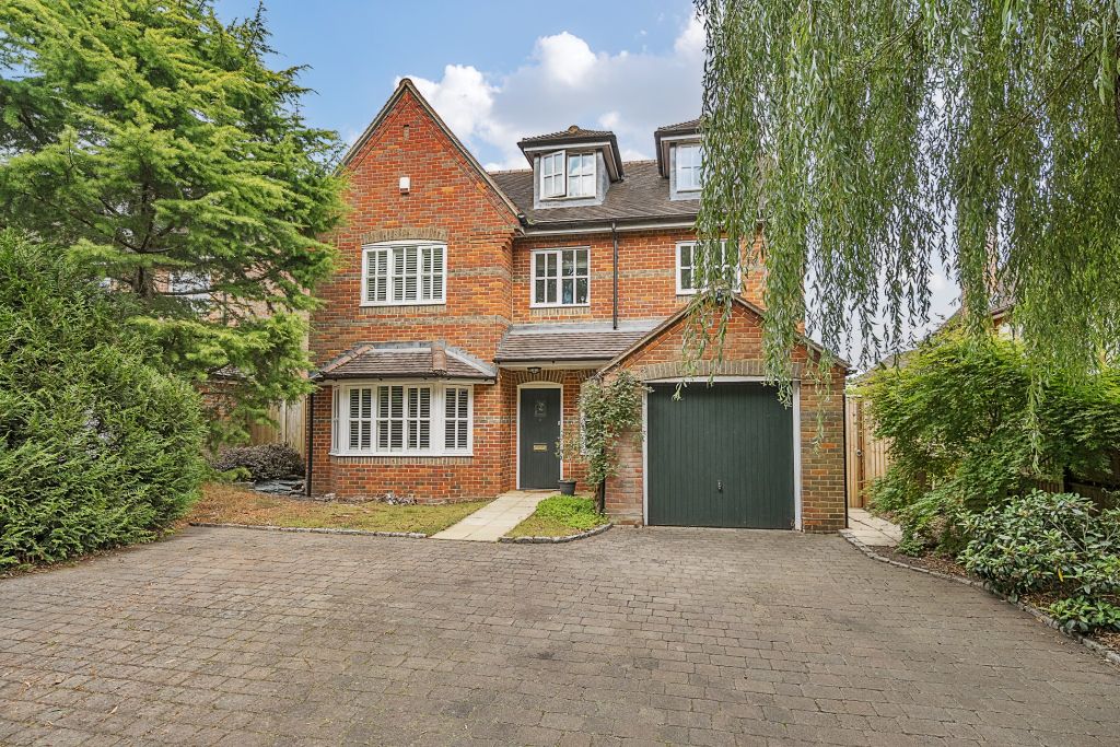 Property photo 1 of 18