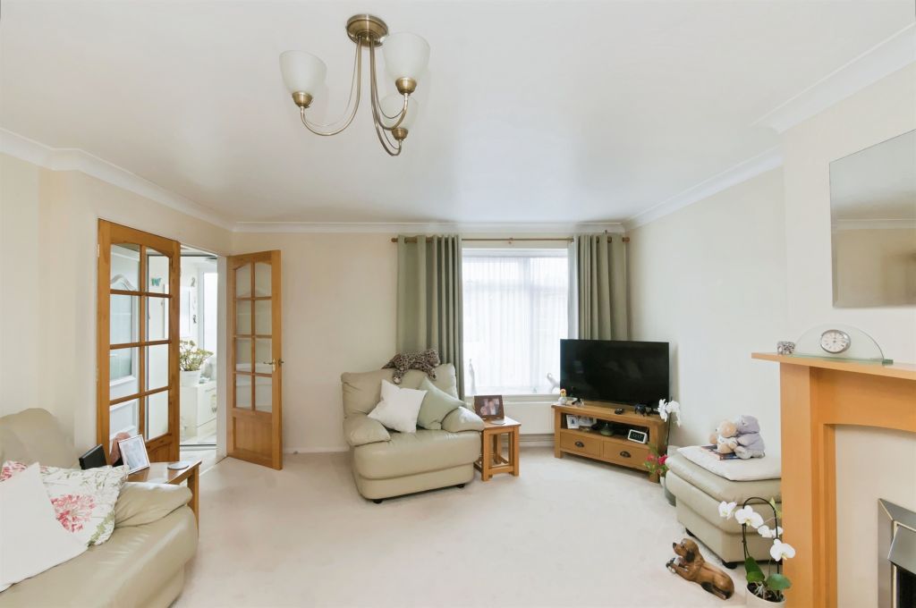 Property photo 3 of 15