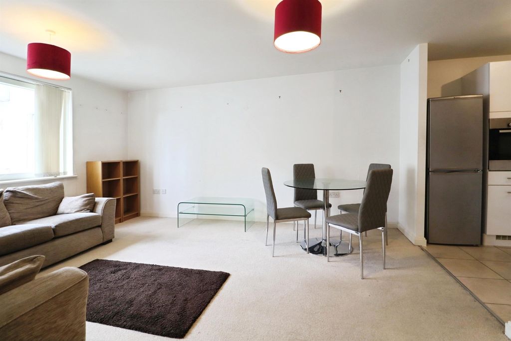 Property photo 2 of 19