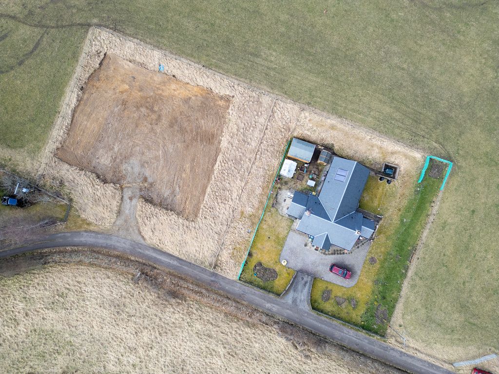 Property photo 2 of 4