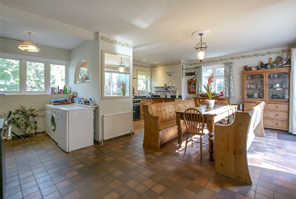 Property photo 2 of 19 Kitchen Diner