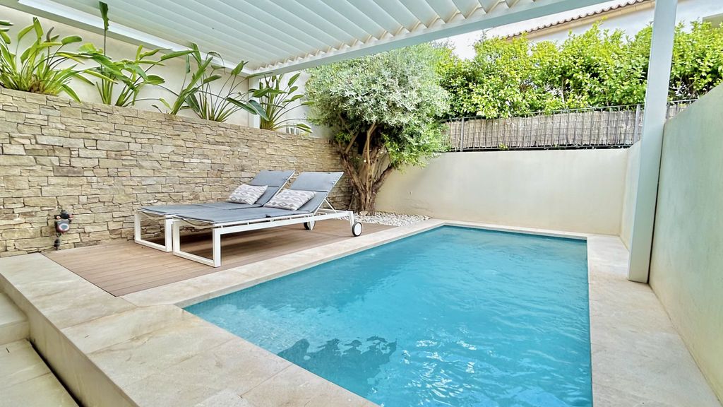 Property photo 2 of 23 81537 002-Min.Jpg