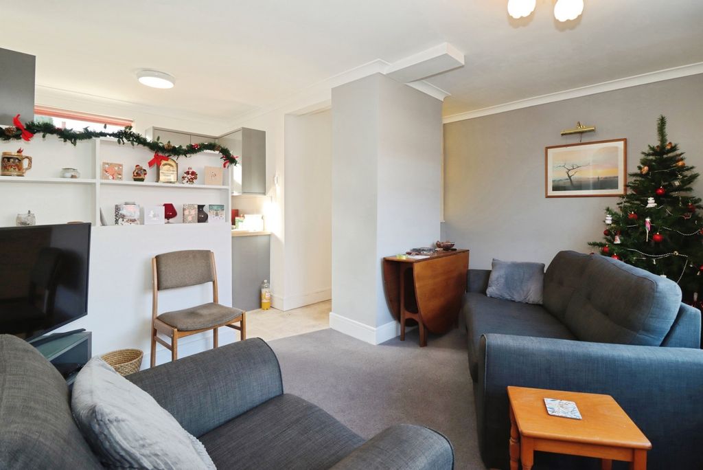 Property photo 3 of 13 Pbox-Img.Jpg