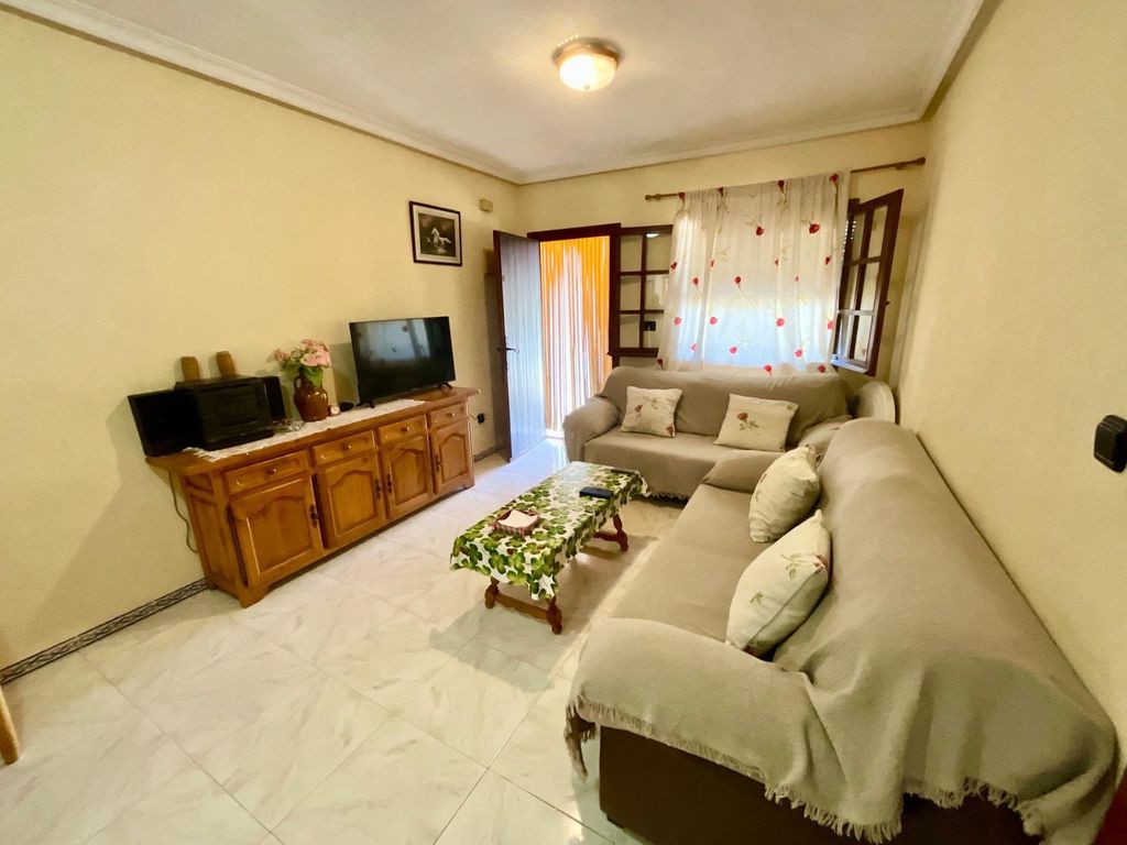 Property photo 1 of 43