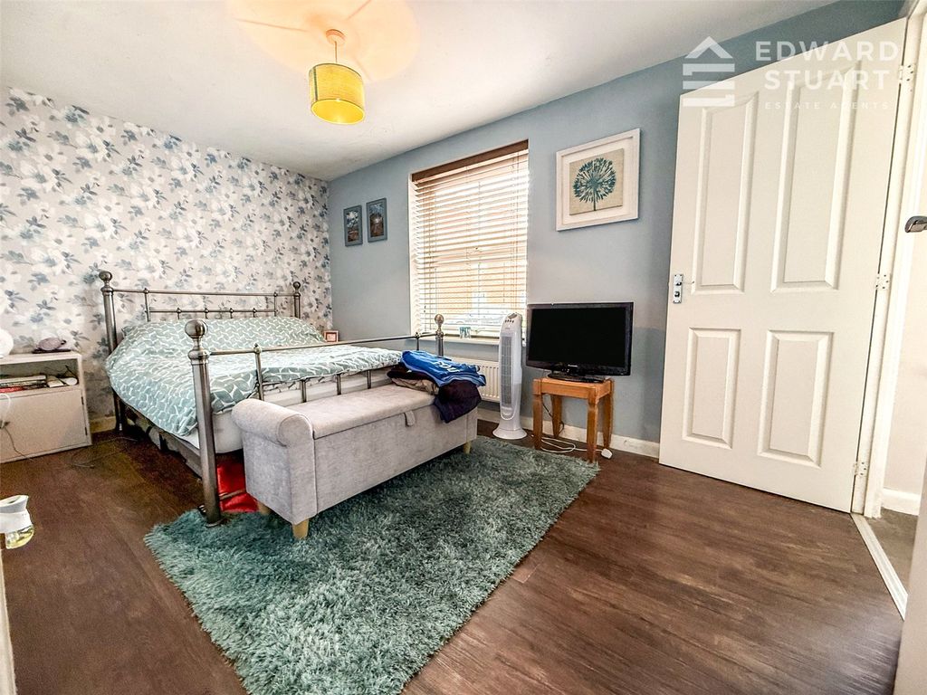 Property photo 2 of 8 Picture No. 04