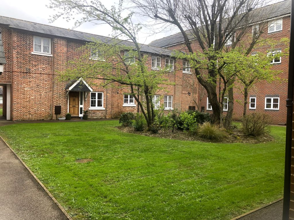 Property photo 1 of 6