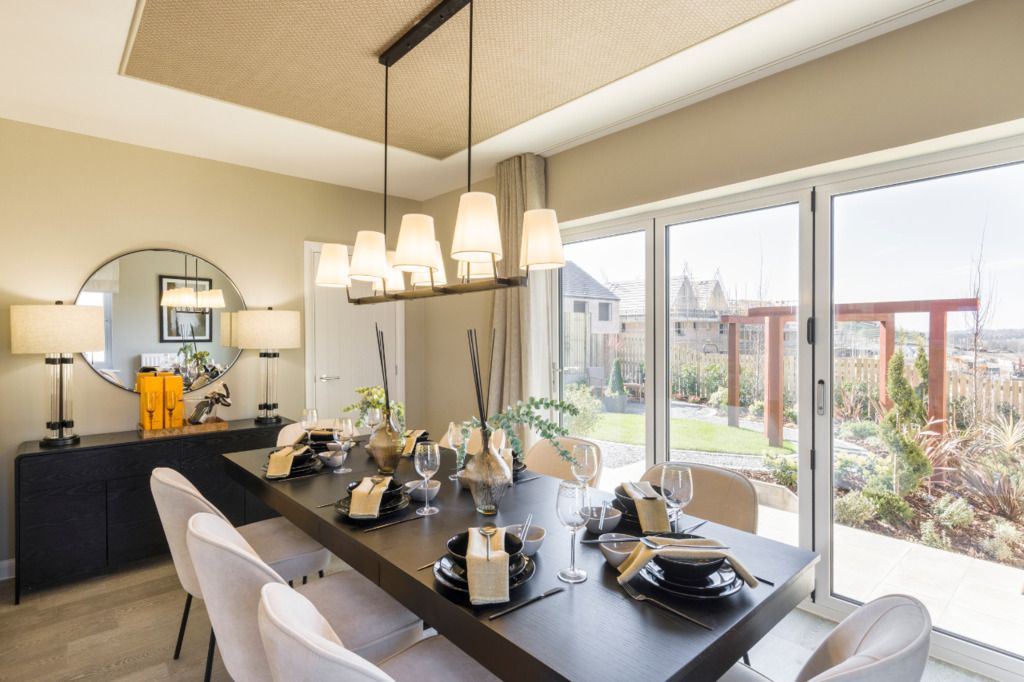 Property photo 3 of 11 9