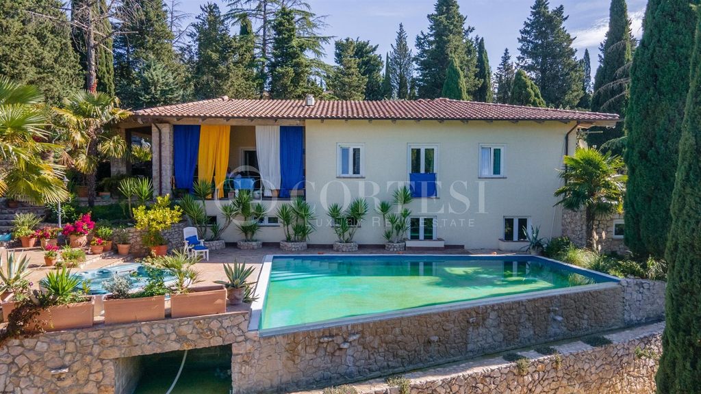Property photo 1 of 54 Contemporary Villa With Infinity Pool And Panoramic View