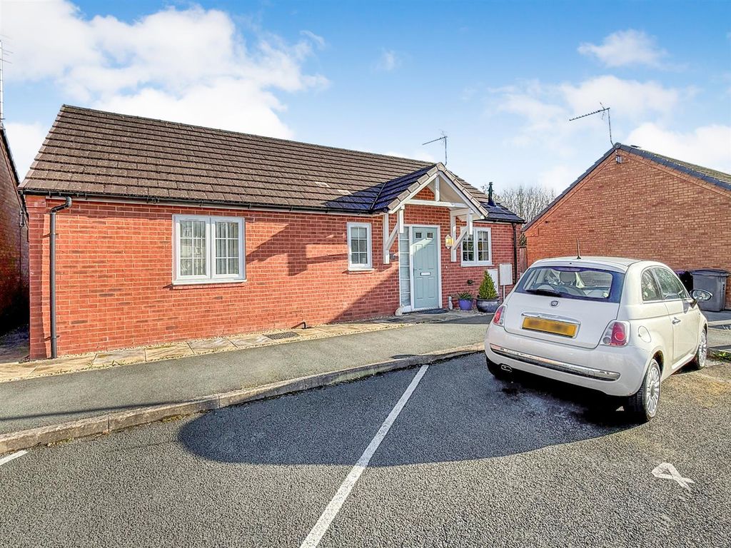 Property photo 1 of 12 Front.Jpg