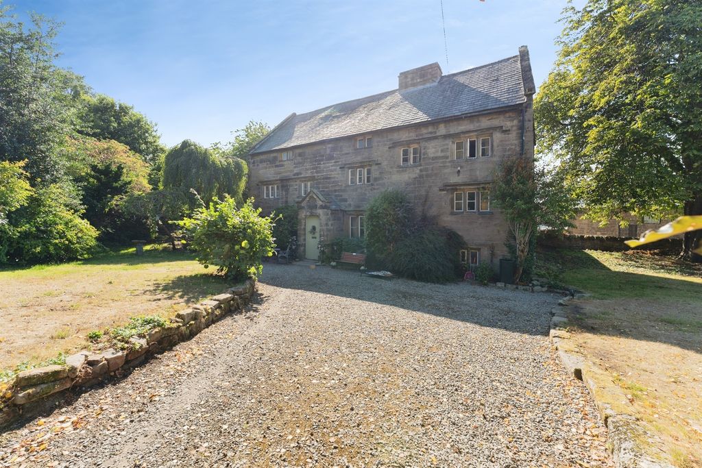 Property photo 1 of 44