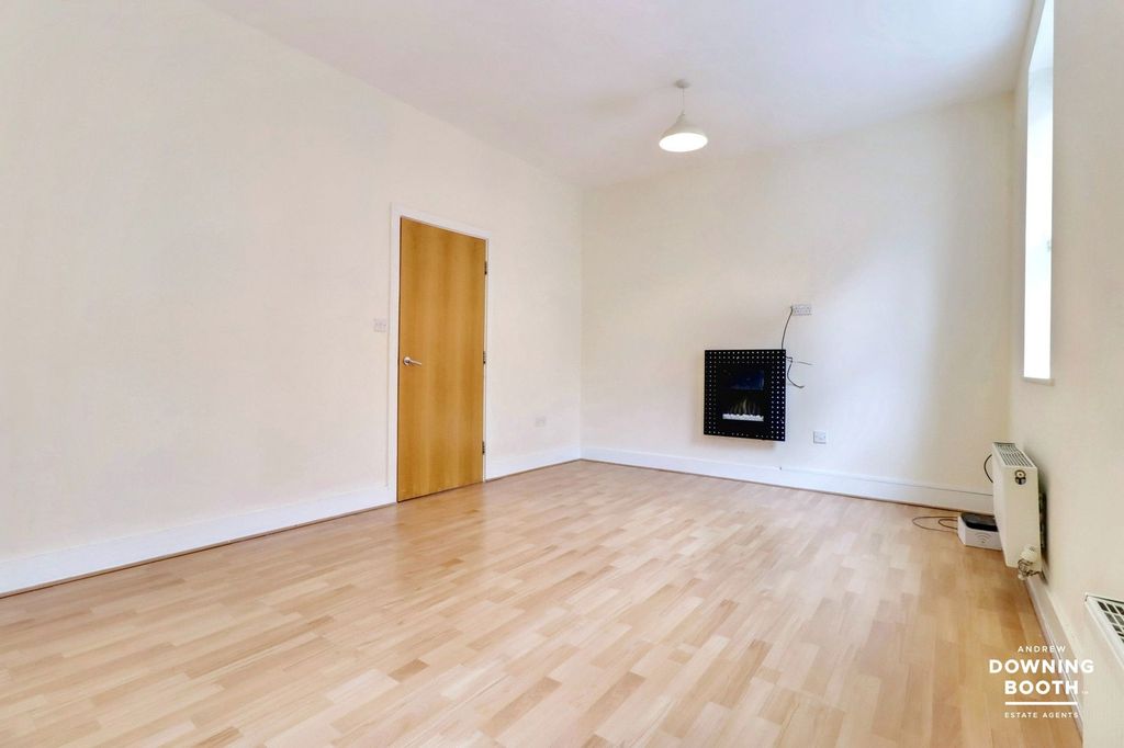 Additional image 5 of 3 bed flat for saleCharter Mews, Sandford Street, Lichfield WS13