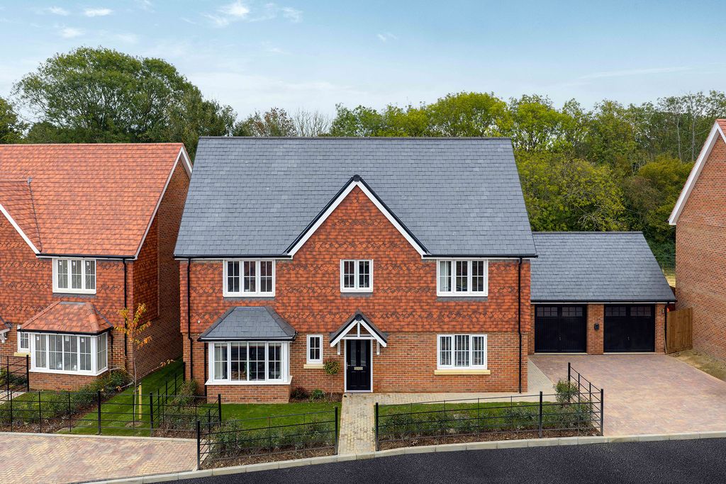 Property photo 2 of 26