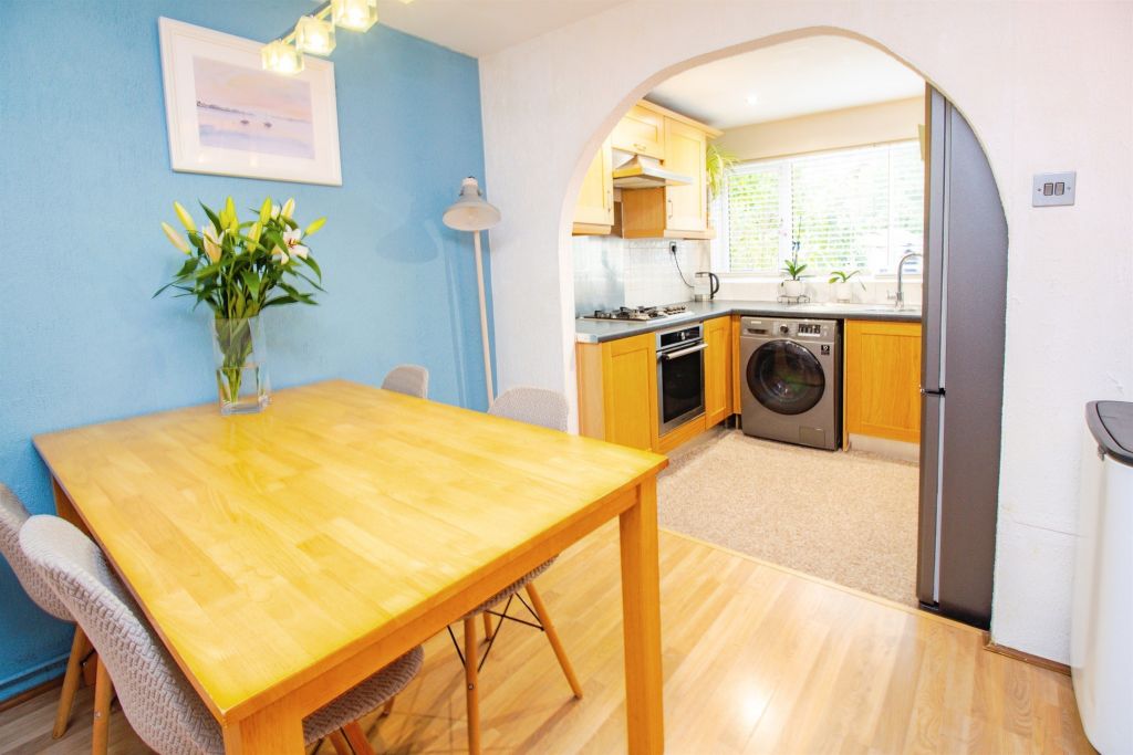 Property photo 2 of 16