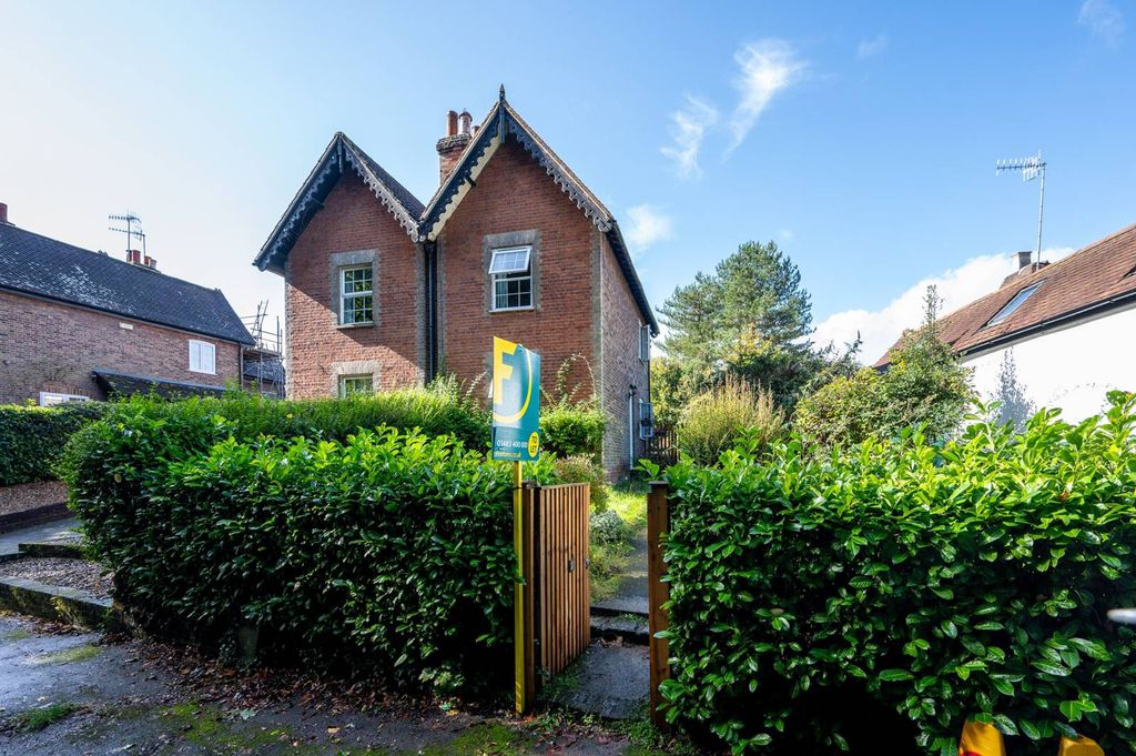 Property photo 3 of 12