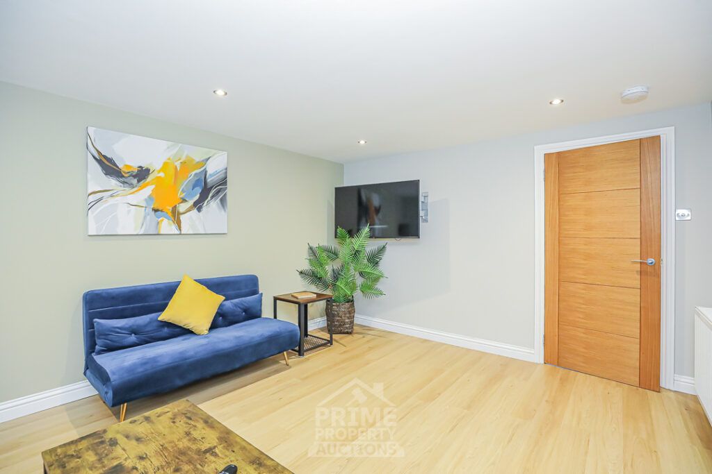 Property photo 2 of 20