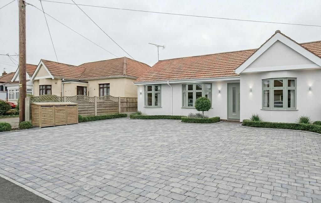 Property photo 1 of 4
