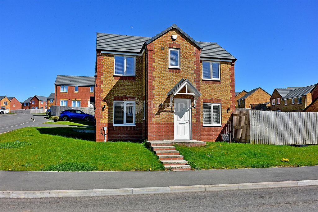 Property photo 1 of 22