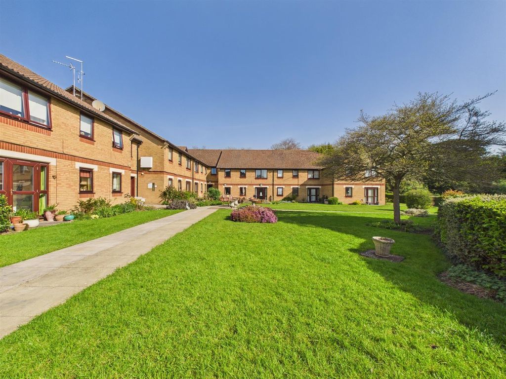 Property photo 1 of 6 Ivyfield Court