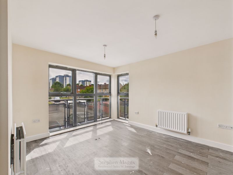 Property photo 3 of 7 Photo 9