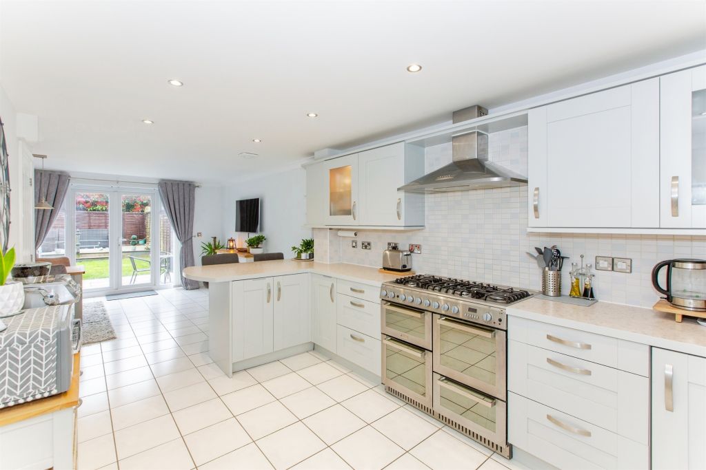 Property photo 2 of 13