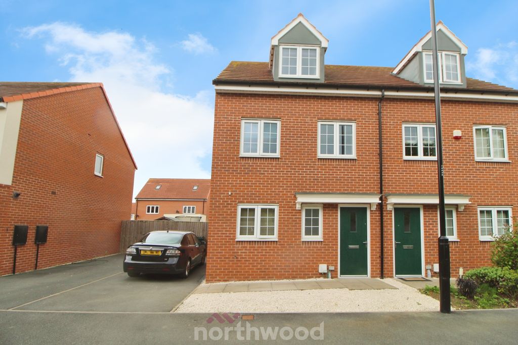 Property photo 2 of 17