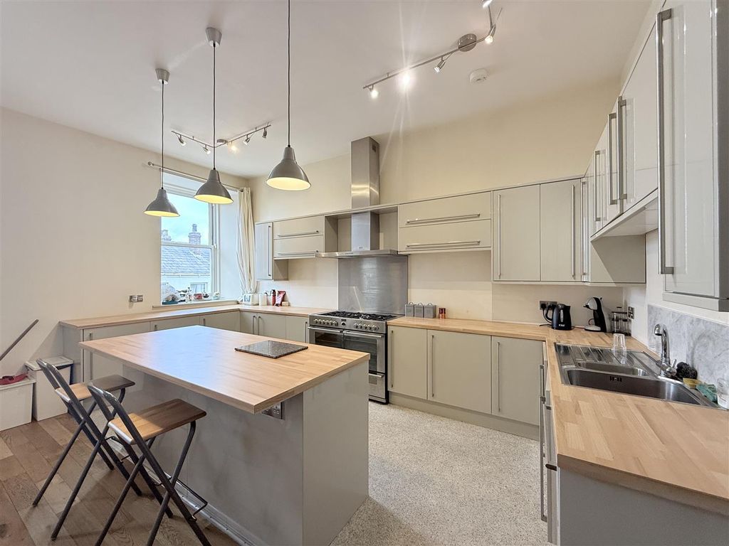 Property photo 2 of 19 Img_2937.Jpeg