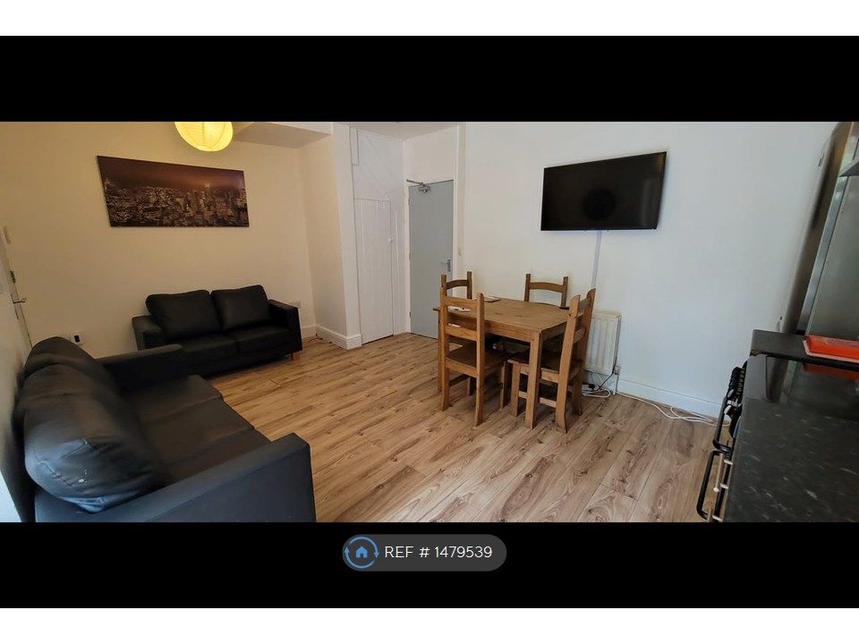 Property photo 3 of 26