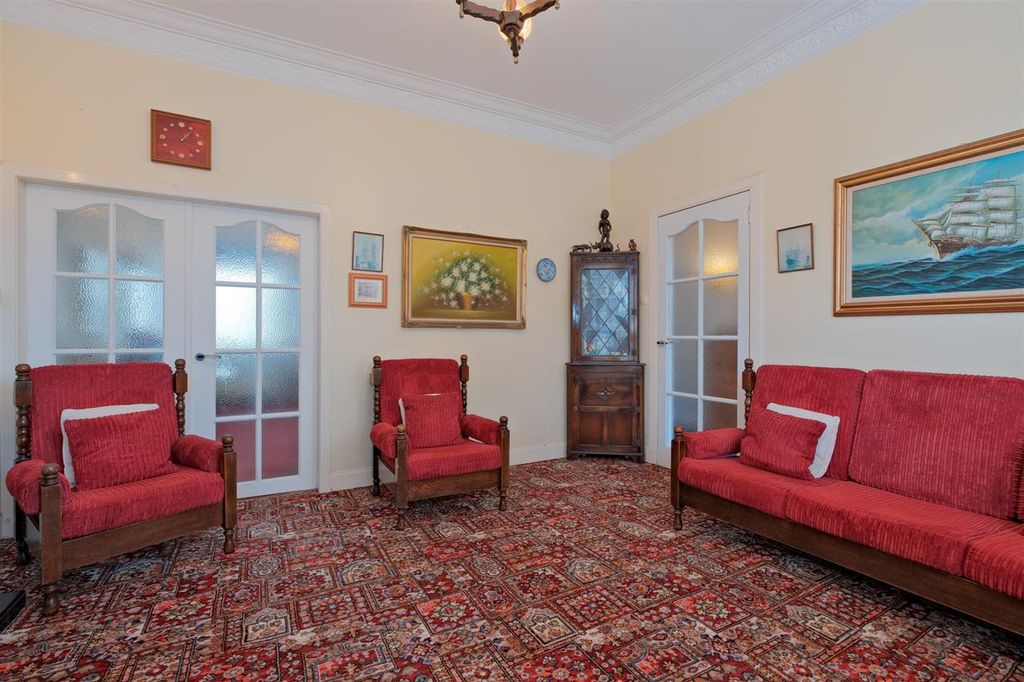 Property photo 3 of 22