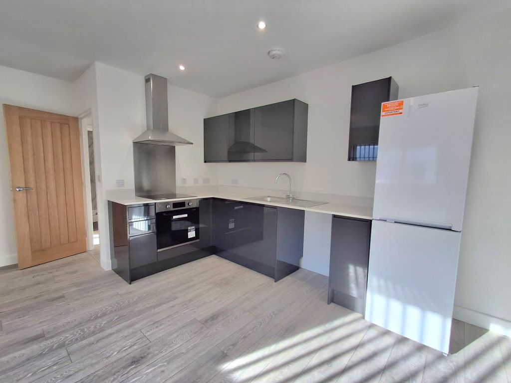 Property photo 1 of 5 Kitchen