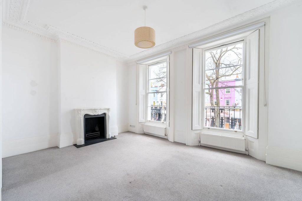 Property photo 3 of 19