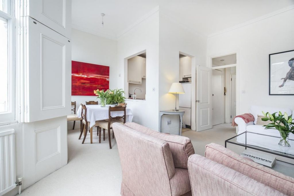 Property photo 2 of 6 Lettings Brook Green Blythe Road - Reception 2.Jpg