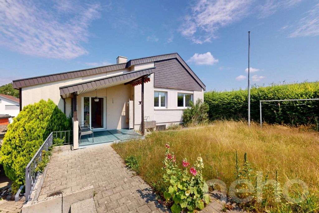 Property photo 3 of 11