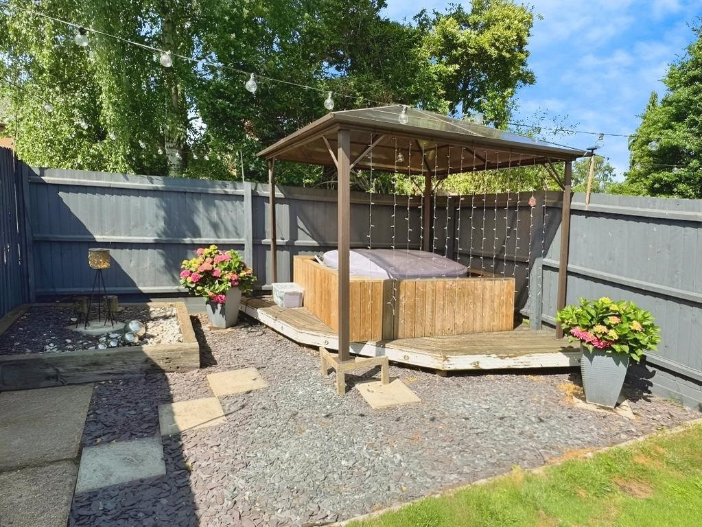 Property photo 3 of 17 Photo 3