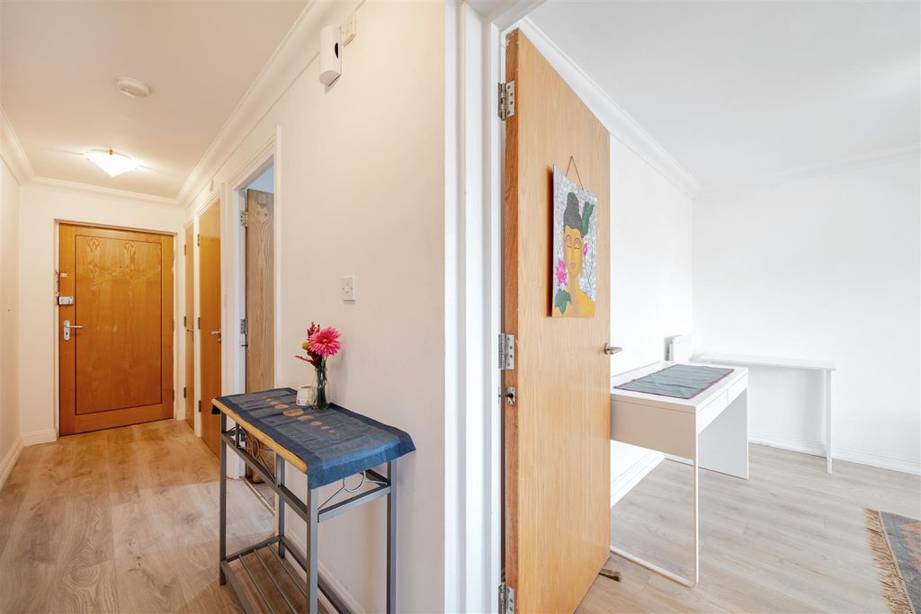 Property photo 2 of 11 1388806-4-69397Fffcca16.Jpg