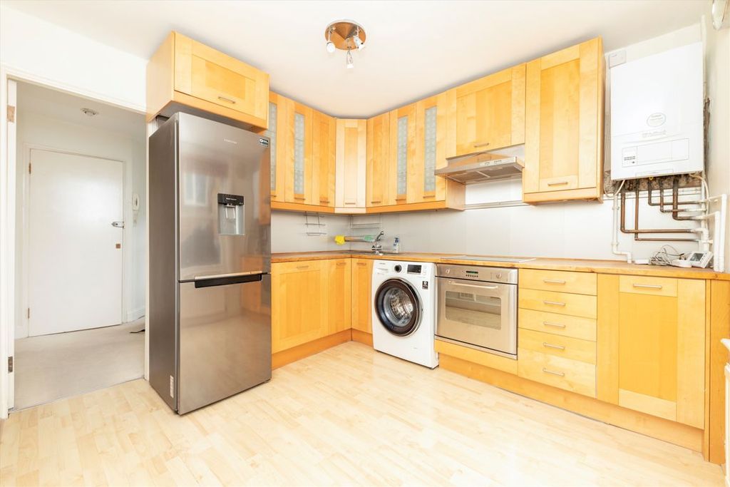 Property photo 3 of 5