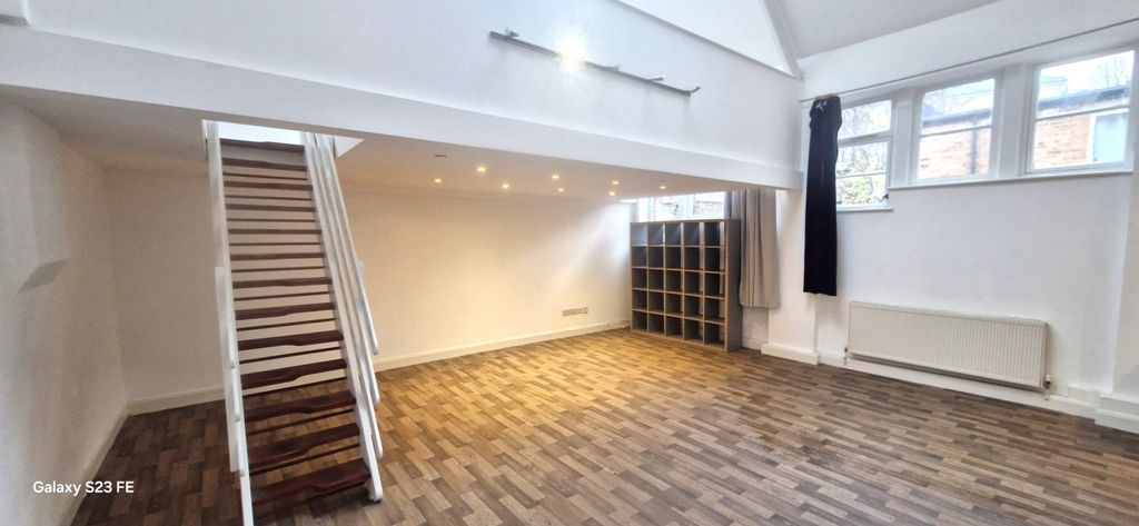 Property photo 2 of 12 20251125_132837_Resized