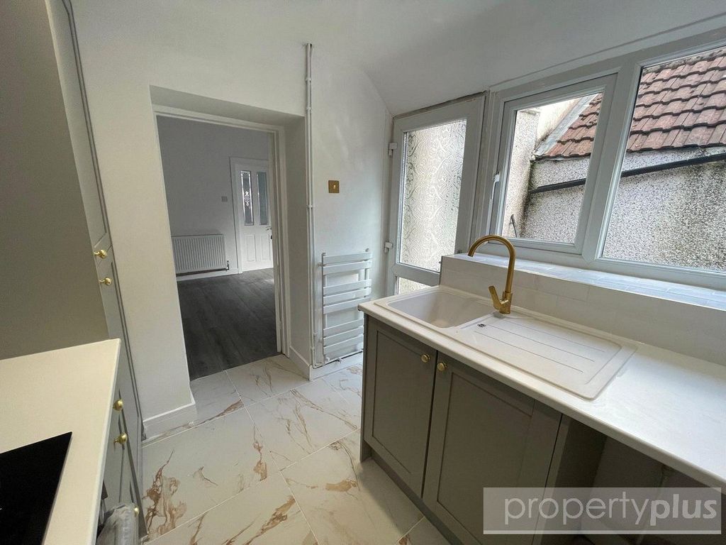 Property photo 3 of 7 Picture No. 08