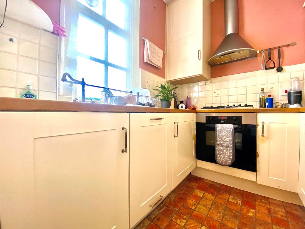 Property photo 3 of 15 Kitchen