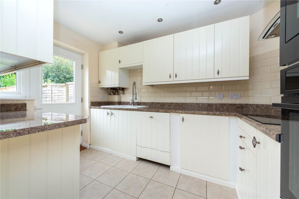 Property photo 3 of 12 Picture No. 04