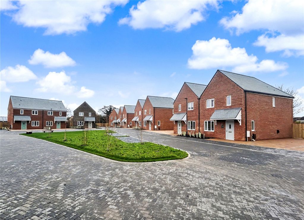 Property photo 1 of 10 Picture No. 13