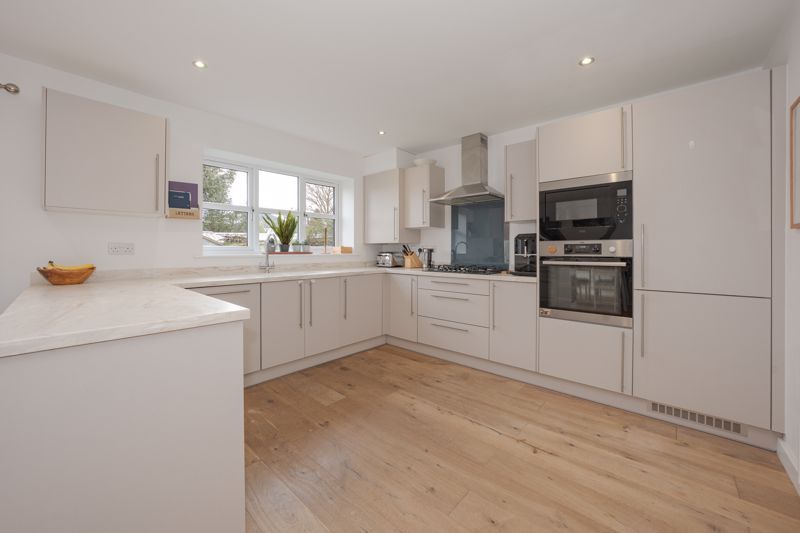 Property photo 3 of 27 Photo 16